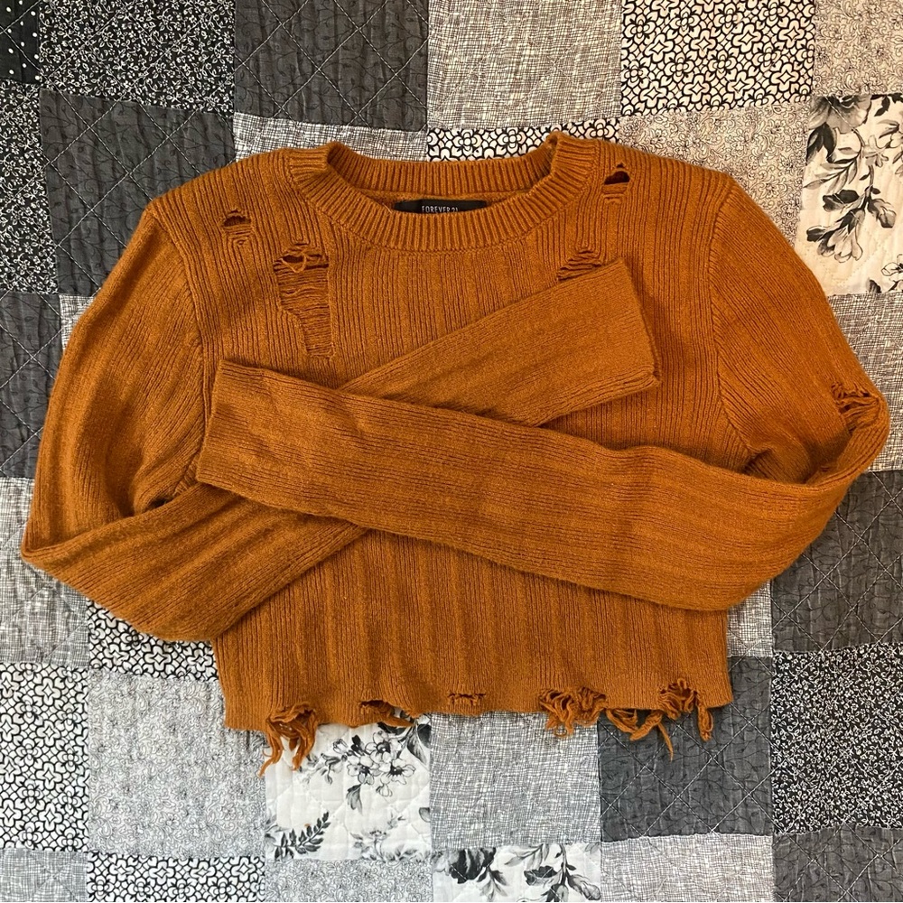forever 21 distressed ripped 2014 tumblr cropped orange sweater — size large